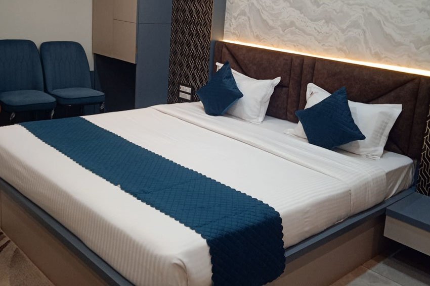 Hotel Draupadi-Super Executive Deluxe Room