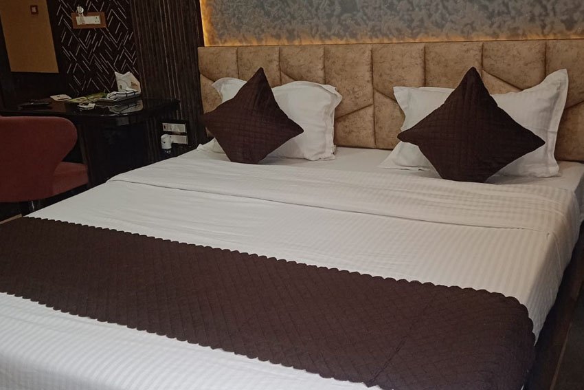 Hotel Draupadi-Super Standard Room